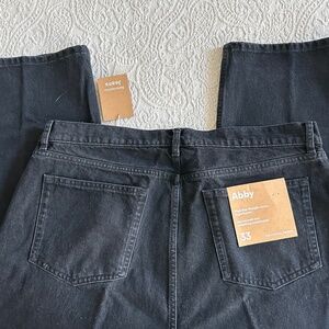NWT Reformation Abby High Rise Straight Black Jeans, sz 33